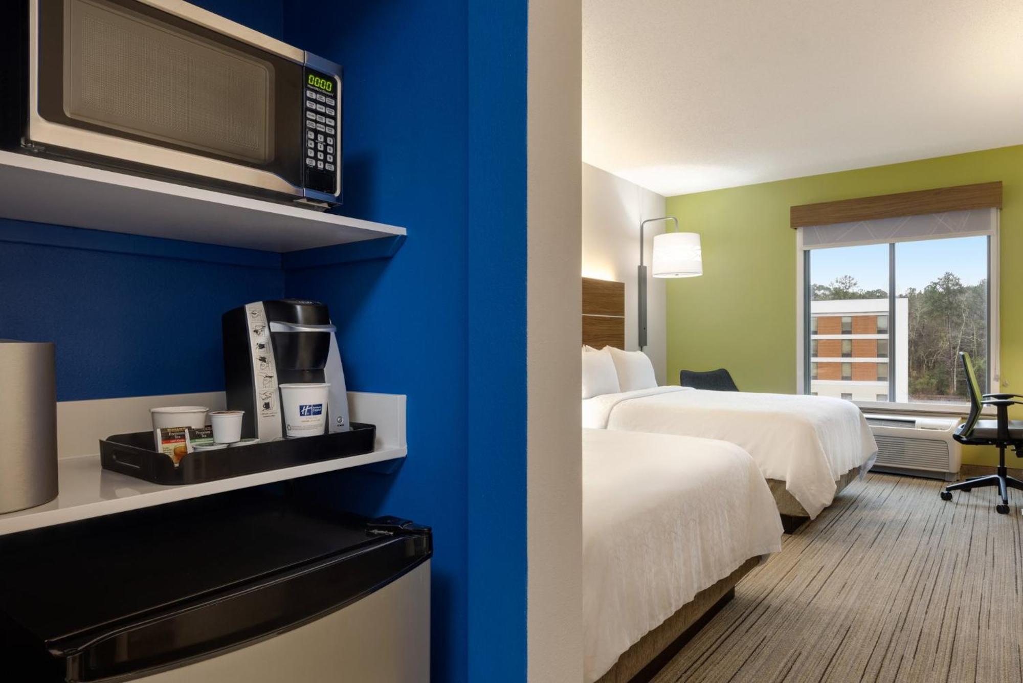 Holiday Inn Express Hotel & Suites Opelika Auburn By Ihg Exterior foto