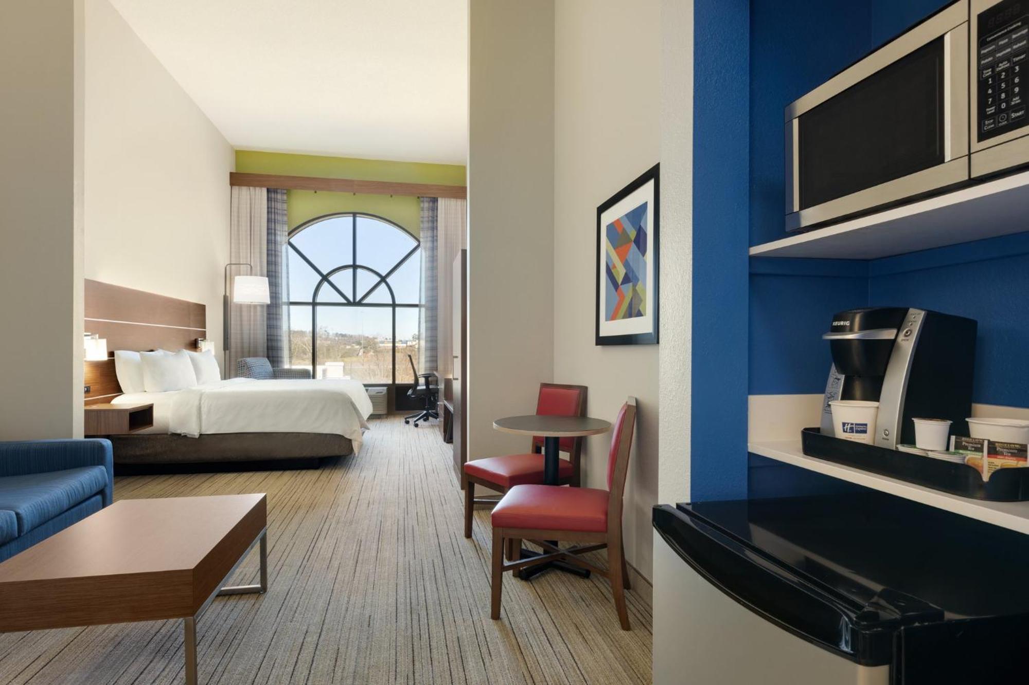 Holiday Inn Express Hotel & Suites Opelika Auburn By Ihg Exterior foto