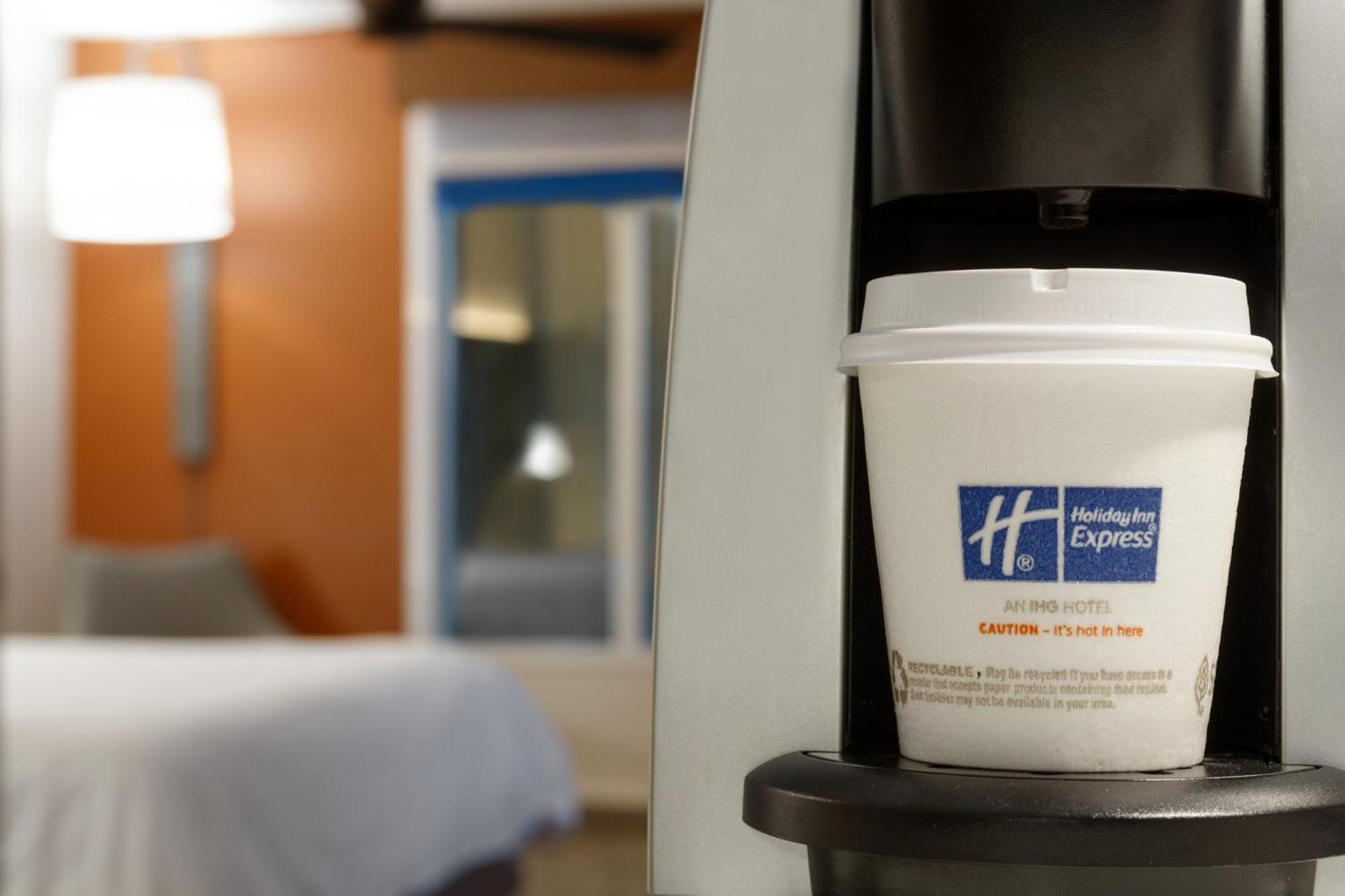 Holiday Inn Express Hotel & Suites Opelika Auburn By Ihg Exterior foto